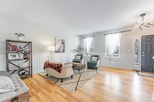 408 Fountain Ave, Elgin, IL 60124 - Photo 5