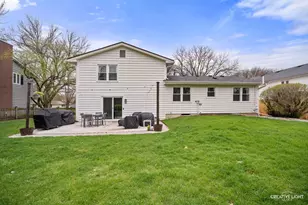 800 Fellows St, Saint Charles, IL 60174 - Photo 21