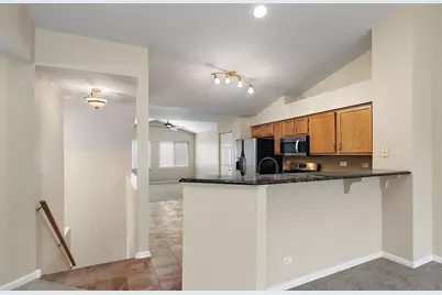 240 Camel Bend Court #0, Schaumburg, IL 60194 - Photo 5