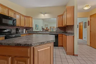 484 Bethany Road, Dekalb, IL 60115 - Photo 7
