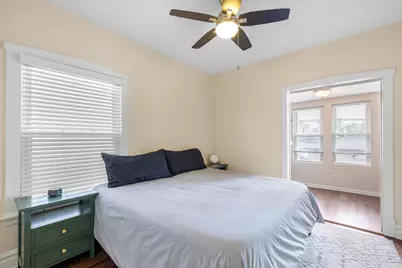5471 N Parkside Avenue, Chicago, IL 60630 - Photo 9