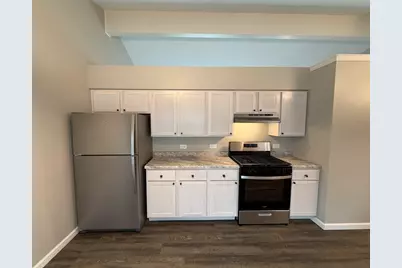 109 Hickory Drive, Lindenhurst, IL 60046 - Photo 7