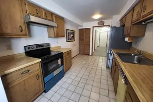 720 St Andrews Ln, Crystal Lake, IL 60014 - Photo 9