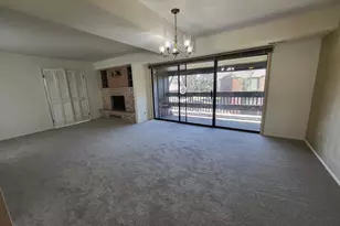 720 St Andrews Ln, Crystal Lake, IL 60014 - Photo 7