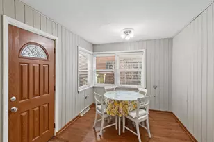 [Address not provided], Lincolnwood, IL 60712 - Photo 9