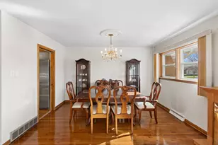 [Address not provided], Lincolnwood, IL 60712 - Photo 5