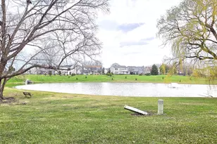 1376 Longacre Ln, Wheeling, IL 60090 - Photo 21