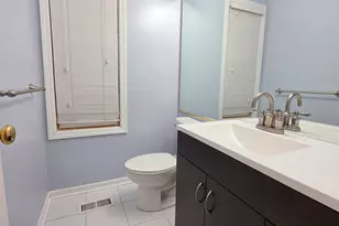 1376 Longacre Ln, Wheeling, IL 60090 - Photo 9