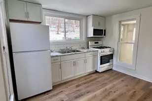 393 Wellington Ave, Elgin, IL 60120 - Photo 7