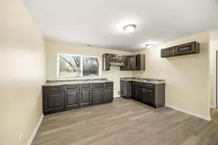 1801 215th Pl, Sauk Village, IL 60411 - Photo 7