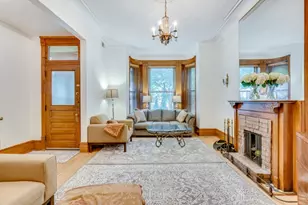 931 W Newport Ave, Chicago, IL 60657 - Photo 5