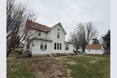 300 Holcomb Avenue, Milledgeville, IL 61051 - Photo 3