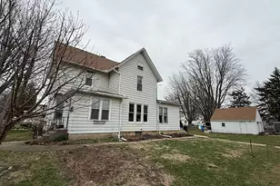 300 Holcomb Ave, Milledgeville, IL 61051 - Photo 3