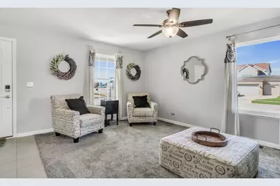 201 Springwood Drive, Woodstock, IL 60098 - Photo 7