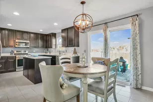 201 Springwood Drive, Woodstock, IL 60098 - Photo 9