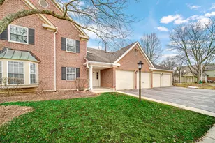 12 Aberdeen Ct, Schaumburg, IL 60194 - Photo 3