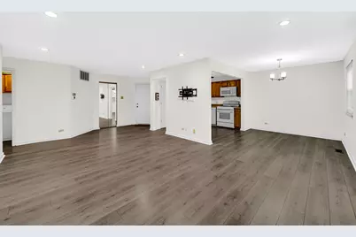 12 Aberdeen Court #Z1, Schaumburg, IL 60194 - Photo 7