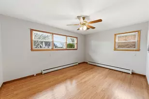 11042 S Ave N, Chicago, IL 60617 - Photo 15