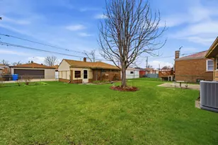 11042 S Ave N, Chicago, IL 60617 - Photo 25