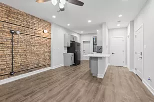 6111 N Winthrop Ave, Chicago, IL 60660 - Photo 3