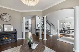 1720 Baybrook Ln, Naperville, IL 60564 - Photo 9