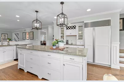 584 Fletcher Circle, Lake Forest, IL 60045 - Photo 17