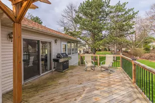 8627 Oakmont Rd, Bloomington, IL 61705 - Photo 45