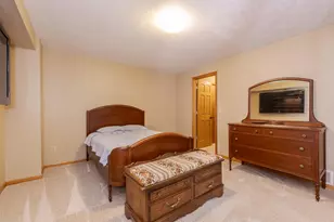 8627 Oakmont Rd, Bloomington, IL 61705 - Photo 39