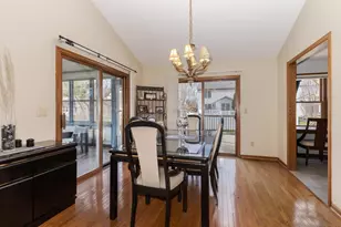 8627 Oakmont Rd, Bloomington, IL 61705 - Photo 17