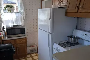 1673 Linden St, Des Plaines, IL 60018 - Photo 9