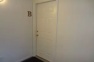 220 Brett Cir, Wauconda, IL 60084 - Photo 3