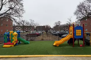 10111 Old Orchard Ct, Skokie, IL 60076 - Photo 13