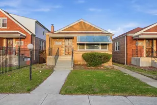 8305 S Paxton Ave, Chicago, IL 60617 - Photo 43