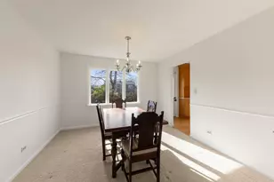 1530 N Blanchard Ct, Wheaton, IL 60187 - Photo 9