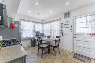 745 Manchester Ave, Westchester, IL 60154 - Photo 5