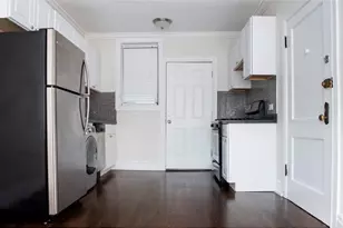 1056 W Lill Ave, Chicago, IL 60614 - Photo 3