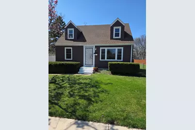 494 N Ellsworth Avenue, Villa Park, IL 60181 - Photo 1