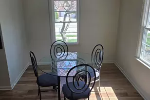 494 N Ellsworth Ave, Villa Park, IL 60181 - Photo 7