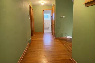 15531 Woodlawn E Ave, South Holland, IL 60473 - Photo 5