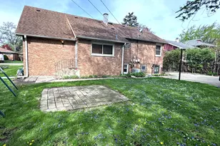 15531 Woodlawn E Ave, South Holland, IL 60473 - Photo 3