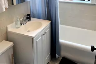 1911 W Larchmont Ave, Chicago, IL 60613 - Photo 11