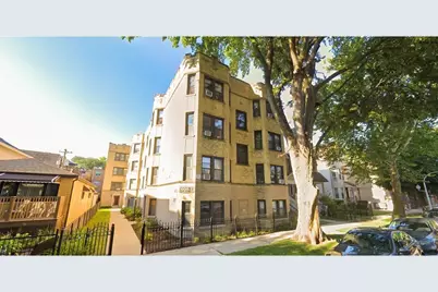 1911 W Larchmont Avenue #3A, Chicago, IL 60613 - Photo 1