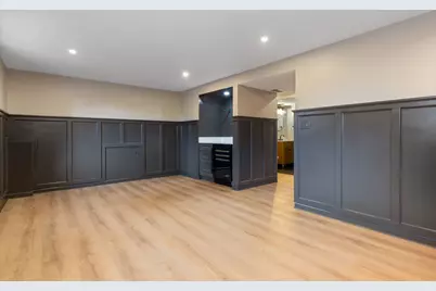 8518 Candlelight West Drive, Willow Springs, IL 60480 - Photo 7