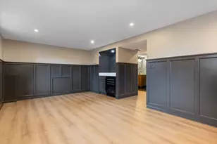 8518 Candlelight West Dr, Willow Springs, IL 60480 - Photo 7