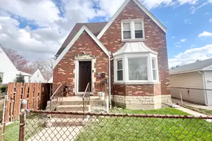 7713 W Forest Preserve Ave, Chicago, IL 60634 - Photo 3