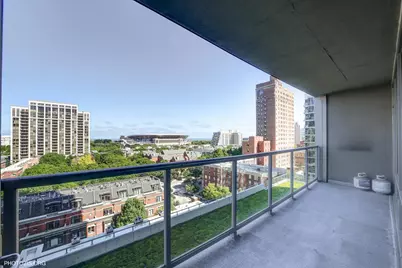 100 E 14th Street #903, Chicago, IL 60605 - Photo 17