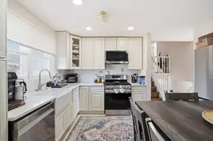 10459 S 81st Ave, Palos Hills, IL 60465 - Photo 3