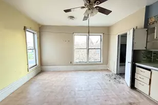 101 5th St, Carmi, IL 62821 - Photo 11