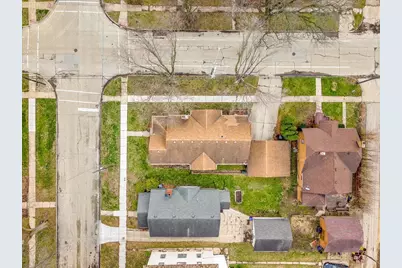 302 N Rockford Avenue, Rockford, IL 61107 - Photo 35