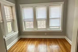 5354 N Winthrop Ave, Chicago, IL 60640 - Photo 3